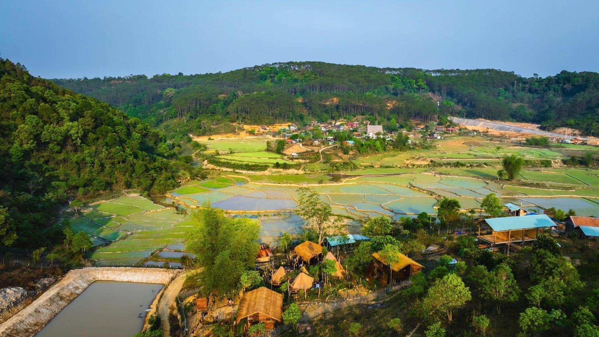 Nha Trong Ban - Homestay Mang Den Kon Von Kla Εξωτερικό φωτογραφία